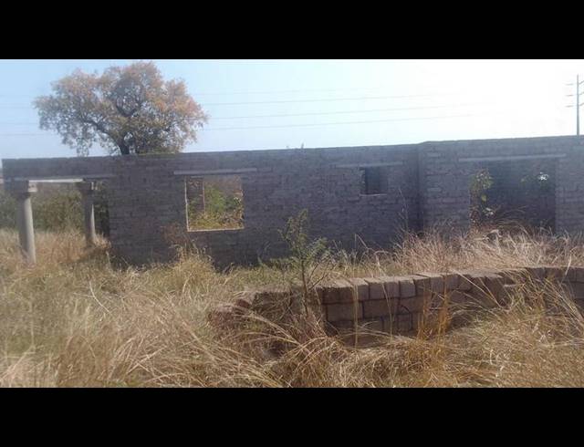 3 BEDROOM HOUSE FOR SALE IN MAKUMEKE